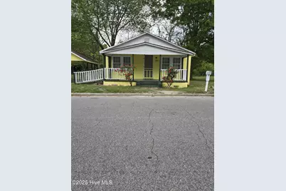 607 Washington Street, Laurinburg, NC 28352 - Photo 1