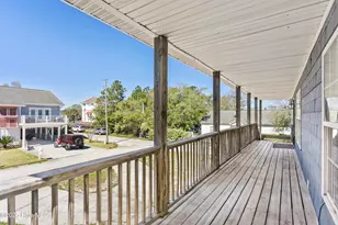 100 Moorefield Dr, Carolina Beach, NC 28428 - Photo 3