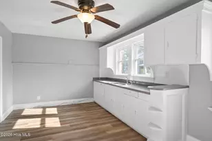 503 N Pine St, Warsaw, NC 28398 - Photo 9