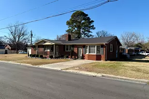 200 1st St, Williamston, NC 27892 - Photo 7