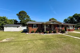 200 1st St, Williamston, NC 27892 - Photo 9