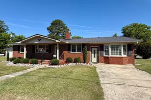 200 1st St, Williamston, NC 27892 - Photo 5