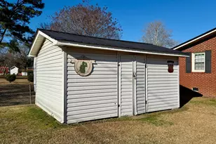 200 1st St, Williamston, NC 27892 - Photo 13