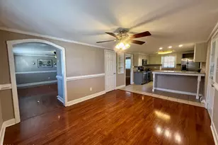 200 1st St, Williamston, NC 27892 - Photo 31