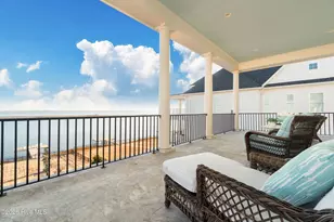 205 Back St, Newport, NC 28570 - Photo 67