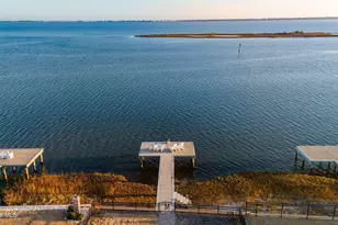 205 Back St, Newport, NC 28570 - Photo 25