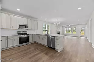 1015 Brighton Dr, New Bern, NC 28562 - Photo 13