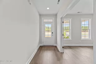 1015 Brighton Dr, New Bern, NC 28562 - Photo 9