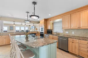 1123 Ocean Blvd W, Holden Beach, NC 28462 - Photo 9