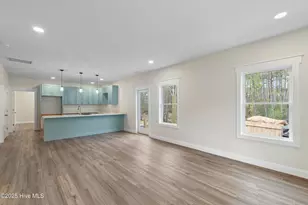 356 Drayton Rd, Southport, NC 28461 - Photo 9