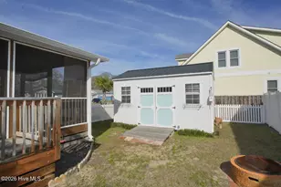 802 E Oak Island Dr, Oak Island, NC 28465 - Photo 27