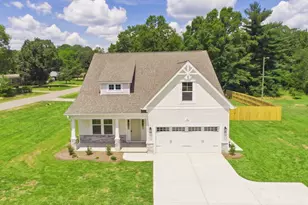 394 Lakebay Rd, Vass, NC 28394 - Photo 3