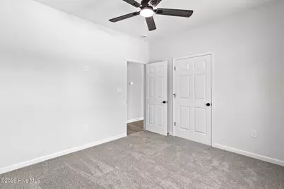 804 Holmes Street, Clinton, NC 28328 - Photo 13