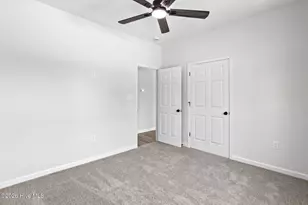 804 Holmes St, Clinton, NC 28328 - Photo 13