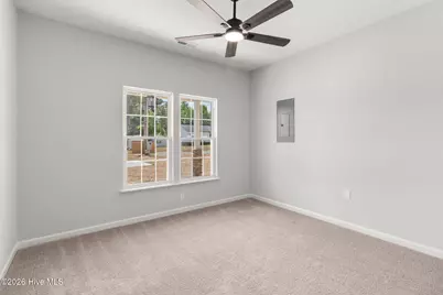 802 Holmes Street, Clinton, NC 28328 - Photo 15