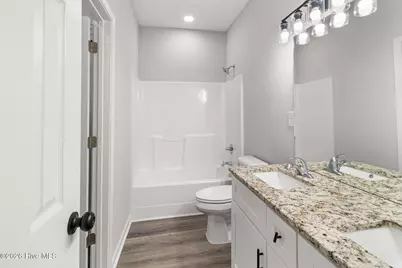 802 Holmes Street, Clinton, NC 28328 - Photo 17