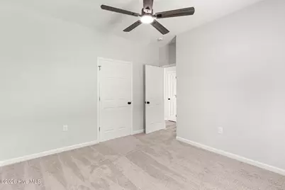 802 Holmes Street, Clinton, NC 28328 - Photo 15