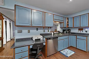 6318 Albatross Dr, New Bern, NC 28560 - Photo 5