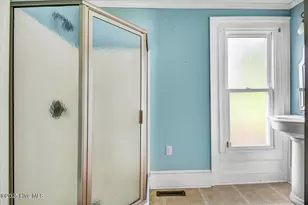 105 W Wayne St, Fremont, NC 27830 - Photo 27