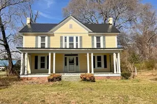 105 W Wayne St, Fremont, NC 27830 - Photo 1