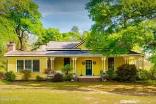 524 Carthage St, Cameron, NC 28326 - Photo 1