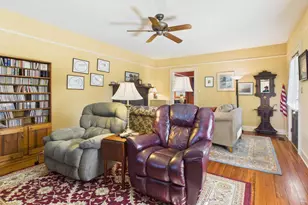 524 Carthage St, Cameron, NC 28326 - Photo 9