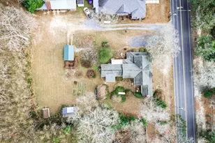 524 Carthage St, Cameron, NC 28326 - Photo 5