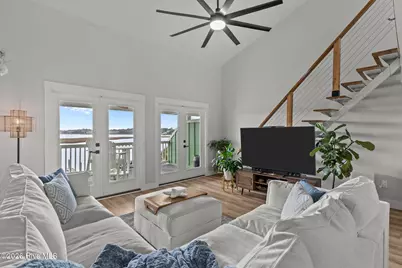 111 Florida Avenue #Apt 15, Carolina Beach, NC 28428 - Photo 3