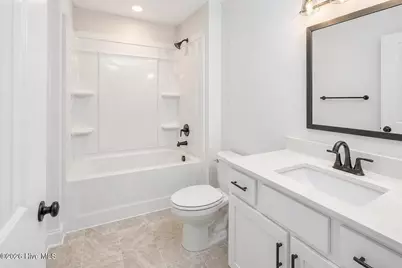 807 Hidden Bridge Drive, Jacksonville, NC 28546 - Photo 13