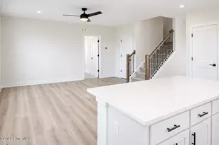 807 Hidden Brg Dr, Jacksonville, NC 28546 - Photo 5