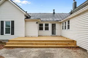 186 Cooper St, Winterville, NC 28590 - Photo 5