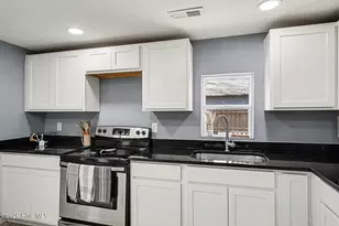800 E Lizzie St, Selma, NC 27576 - Photo 11