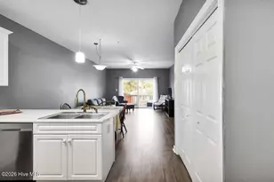 608 W Brown St, Southport, NC 28461 - Photo 7