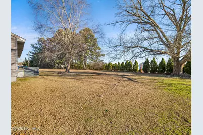 304 Starling Street, Jacksonville, NC 28540 - Photo 7
