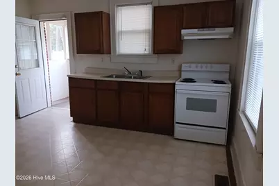 101 W Highland Avenue, Kinston, NC 28501 - Photo 15