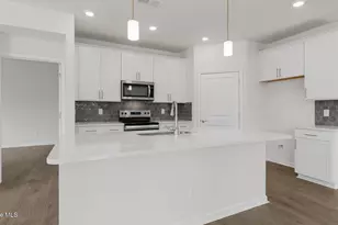 361 Maddox Dr, Aberdeen, NC 28315 - Photo 5