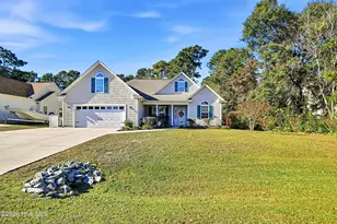 408 N Belvedere Dr, Hampstead, NC 28443 - Photo 1