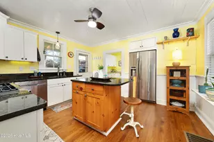 813 N Craven St, New Bern, NC 28560 - Photo 9