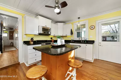 813 N Craven Street, New Bern, NC 28560 - Photo 3