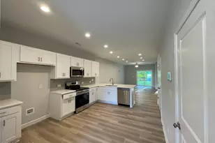 117 Michter St, Vass, NC 28394 - Photo 5