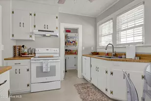 209 N Channel Dr N, Wrightsville Beach, NC 28480 - Photo 15