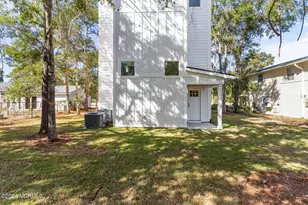 126 N Middleton Ave, Oak Island, NC 28465 - Photo 35