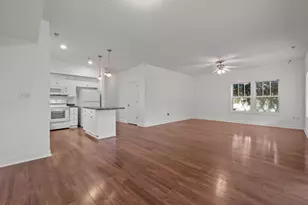 200 Lighthouse Ln, Cedar Point, NC 28584 - Photo 3