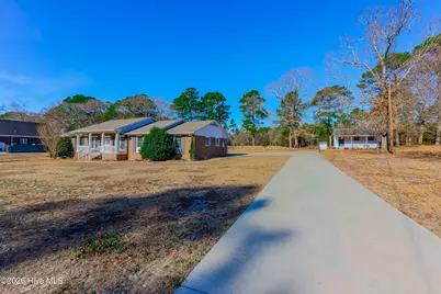204 N Country Club Road, Kenansville, NC 28349 - Photo 9