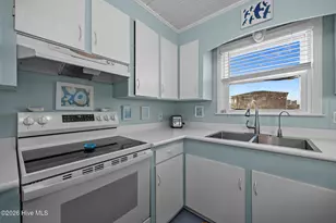 170 Ocean Blvd W, Holden Beach, NC 28462 - Photo 31