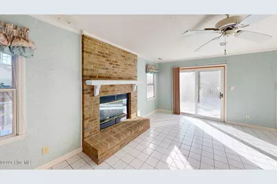 2131 Royal Pines Drive, New Bern, NC 28560 - Photo 13