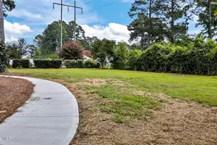 909 Parkside Dr NW, Wilson, NC 27896 - Photo 7