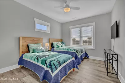 305 Columbia Avenue, Carolina Beach, NC 28428 - Photo 39