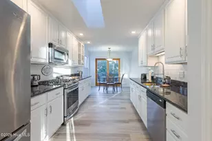 208 8th St, New Bern, NC 28560 - Photo 15