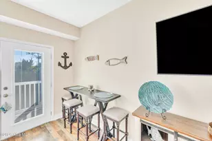 704 E Moore St, Southport, NC 28461 - Photo 17